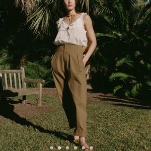 Doen Louvre pant. Size 8 Brand new with tags. Never worn. Color: Boscage